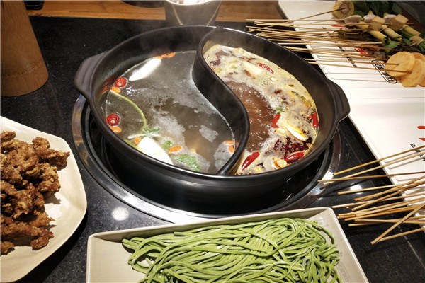 耍串牛肉串串香总部地址在哪里